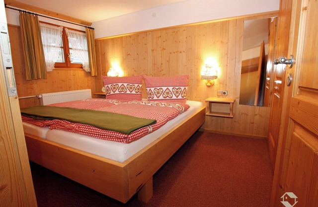 Apartment 'Erlenbach' with Shared Terrace, Shared Garden and Wi-Fi