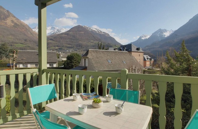 Apartment Esquièze-Sère, 2 bedrooms, 6 persons