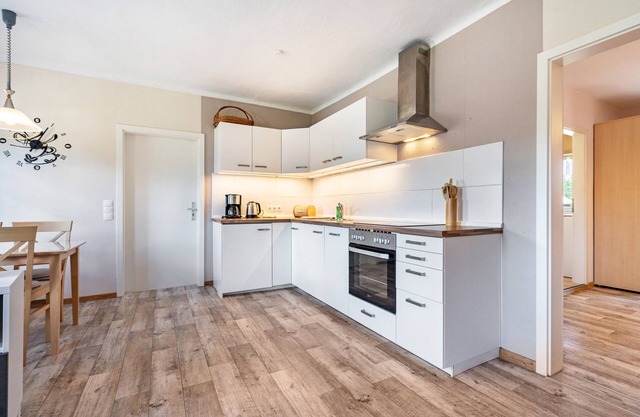 Apartment 'Fewo 1' with Shared Garden and Wi-Fi