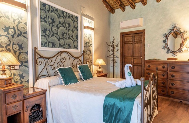 Apartment 'Guiomar' with Shared Pool, Shared Terrace and Wi-Fi