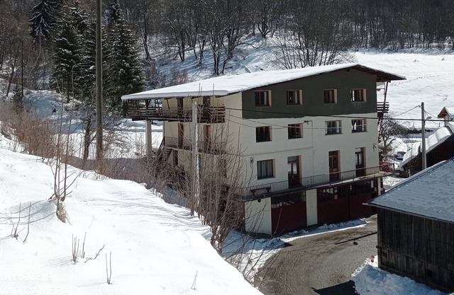 Apartment/house 12 people, Pontchéry
