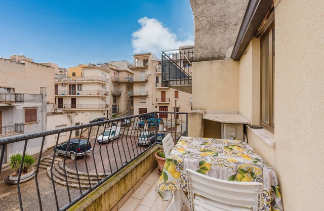 Apartment 'House In Calatafimi Segesta' with Private Terrace, Wi-Fi and Air Conditioning
