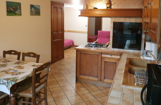 APARTMENT IN A HOUSE JARSY STARTING FROM MANY HIKES