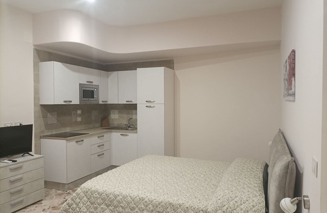 Apartment in downtown Pompeii few steps away from the Ruins, next to railway