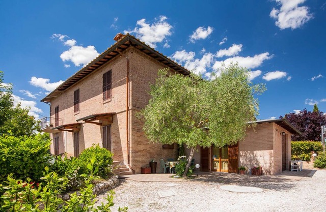 Apartment in Farmhouse 3 Km far from the center of Siena for 4 people