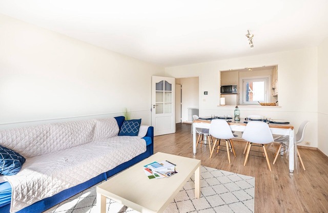 Apartment in Koksijde near the Beach