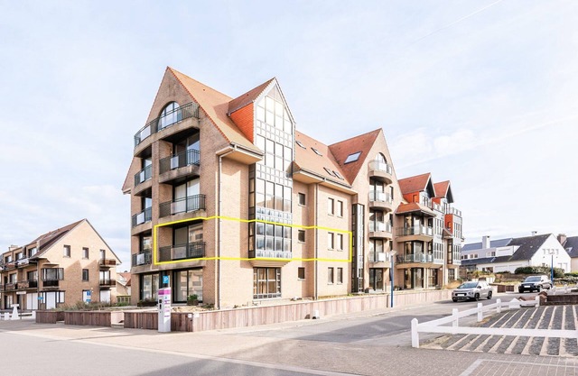 Apartment in Koksijde with Sea View