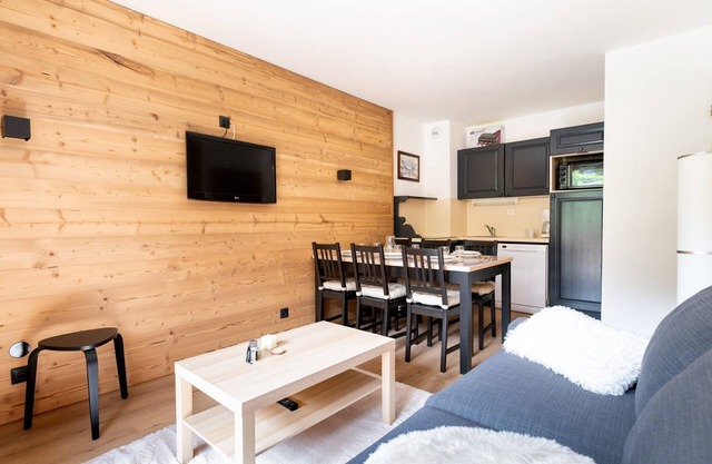 Apartment in Modane with Mountain Views