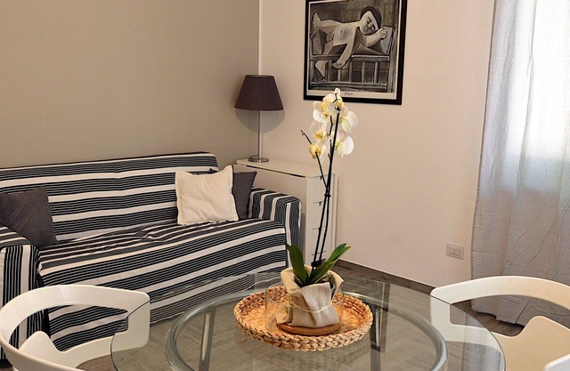 Apartment in Pavia with 1 bedrooms sleeps 4