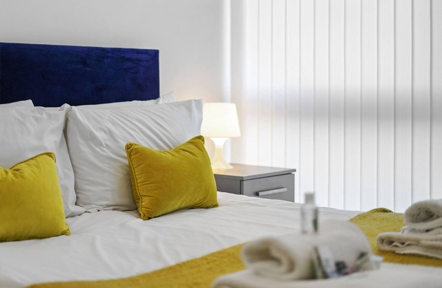 Apartment in Slough On-site Free Parking