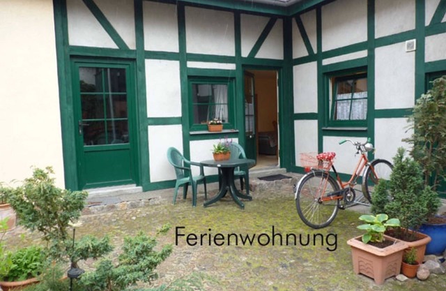 Apartment inner courtyard Property ID 121345