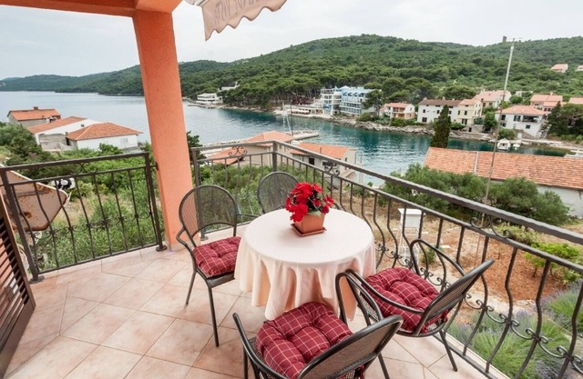 Apartment Ivan - sea view & serenity: - Bozava, Island Dugi otok, Croatia