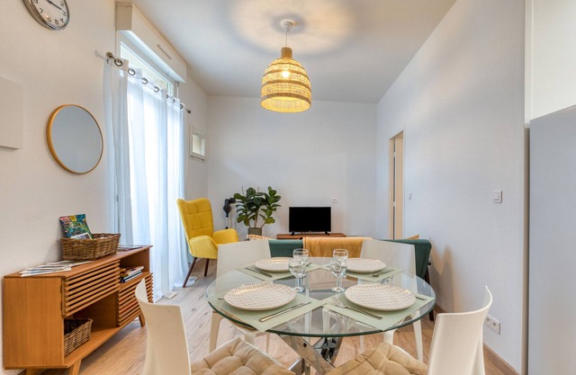 Apartment 'Le Voltaire' with Wi-Fi