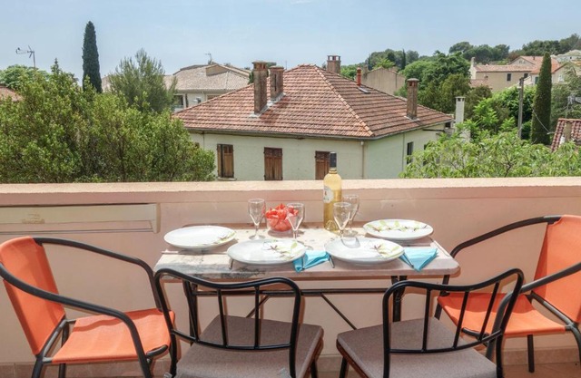 Apartment Les Vignes by Interhome