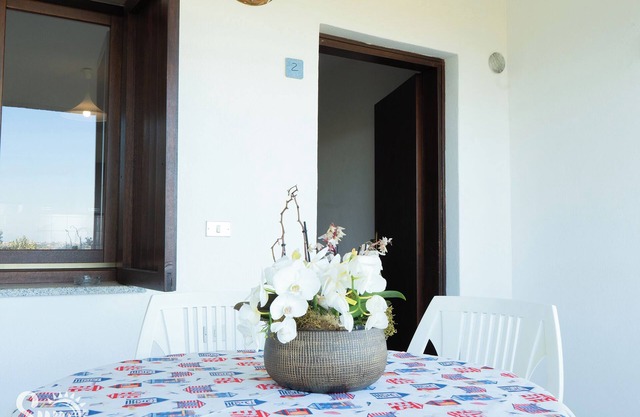 Apartment 'Malamuri 2' with Shared Pool, Shared Garden and Wi-Fi
