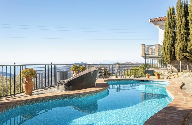 Apartment "Montaña Piscina vistas" with Mountain View, Pool, Whirlpool & Terrace