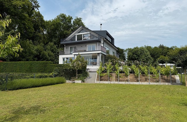 Apartment 'Müller' with Lake View, Wi-Fi and Air Conditioning