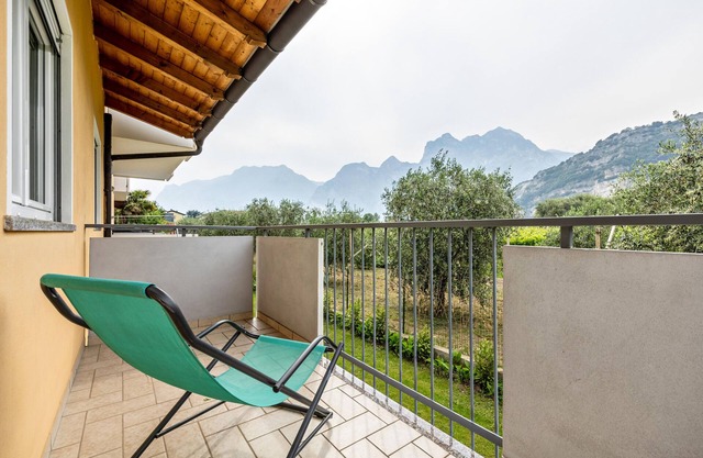 Apartment 'N4 Appartamento Blu' with Mountain View, Shared Garden and Balcony