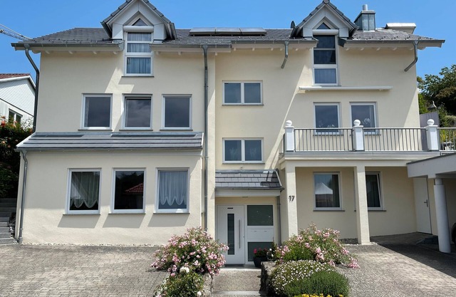 Apartment 'Nell' with Private Terrace, Private Garden and Wi-Fi