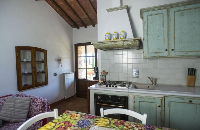 APARTMENT OF CHARME WITH POOL IN CHIANTI-SHIRE-FLORENCE 40 KM-SIENA 20 KM