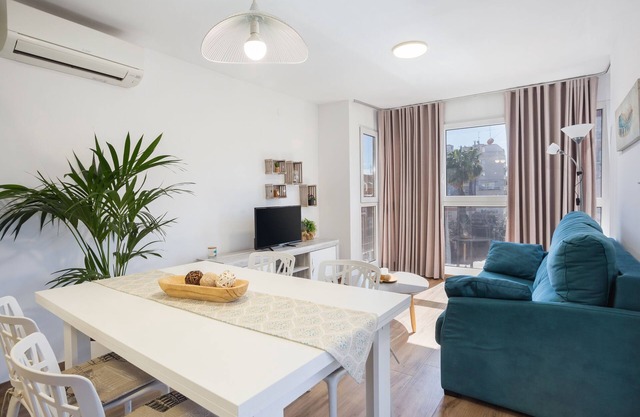 Apartment 'Old Town Gandía' with Wi-Fi and Air Conditioning