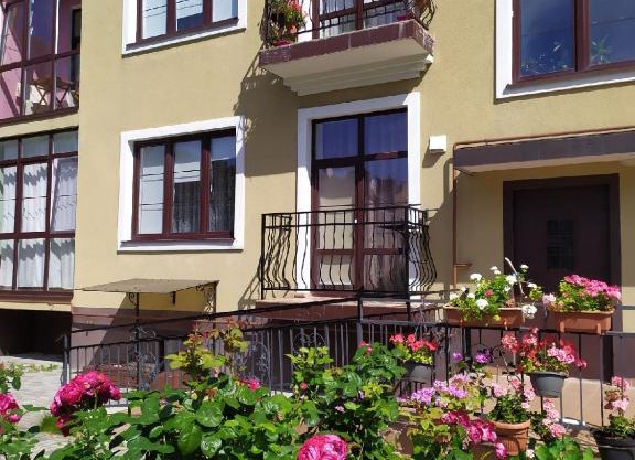 Apartment on Sosnovaya st.