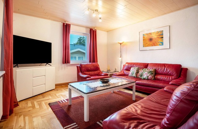 Apartment 'Prerow Am Deich - Fewo 3' with Private Terrace, Private Garden and Wi-Fi