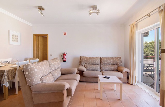 Apartment 'Quinta Gomeira 69' with Shared Pool, Shared Garden and Air Conditioning