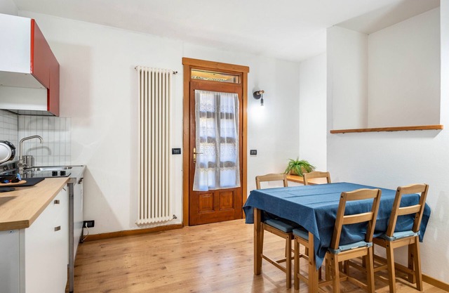 Apartment 'Ride Home 3' with Mountain View, Shared Garden and Wi-Fi