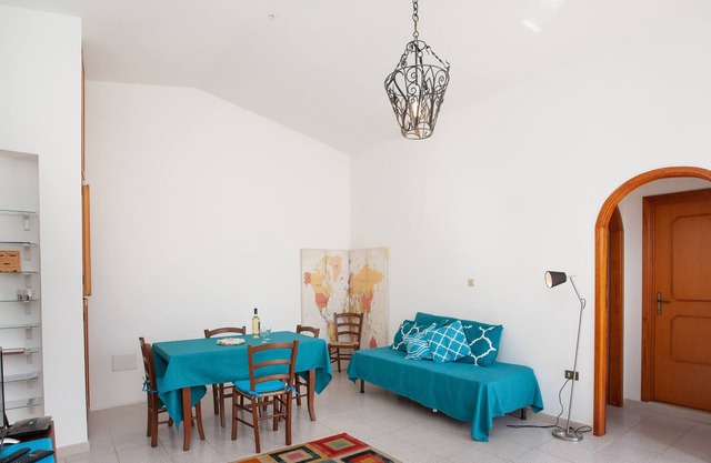 Apartment Sea House - Heart of Santa Lucia with Private Balcony, Terrace & Wi-Fi
