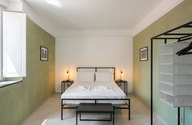 Apartment 'Senofane' with Wi-Fi and Air Conditioning