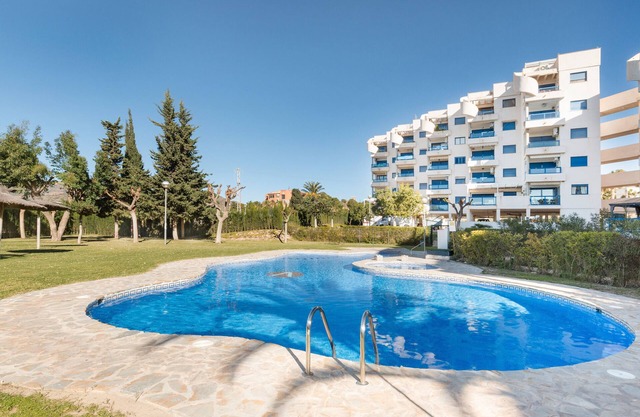 Apartment 'White and Blue Village' with Sea View, Shared Pool