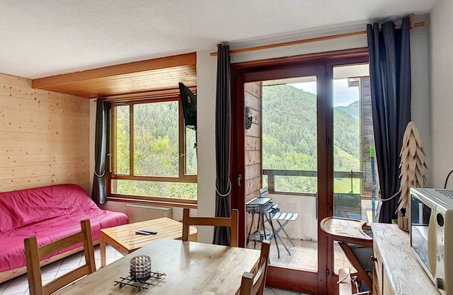 Apartment with swimming pool and WIFI access - Saint Jean d'Aulps ski resort - 4 people - COFI S37