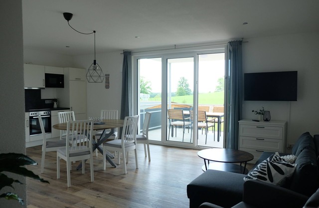 Apartment with 3 bedrooms and balcony