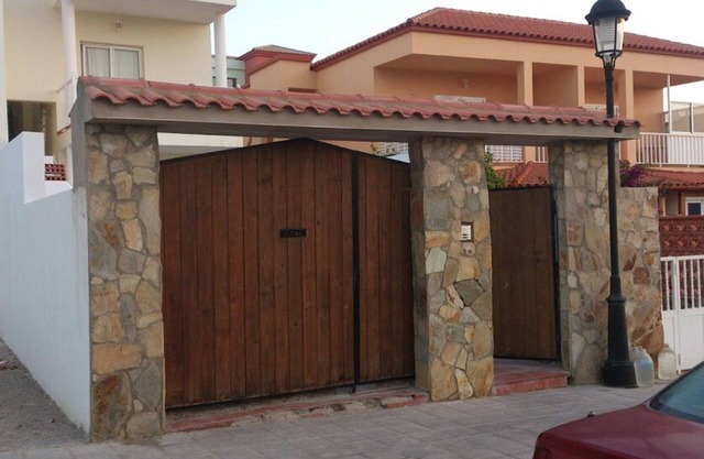 Apartment with private pool in Tarajalejo.