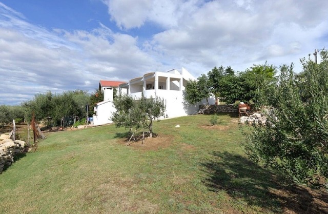 Apartments Edi (105881-A1) - Rtina