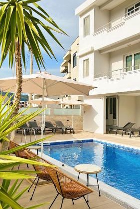 Apartments Fat e Jet - Pool & Breakfast