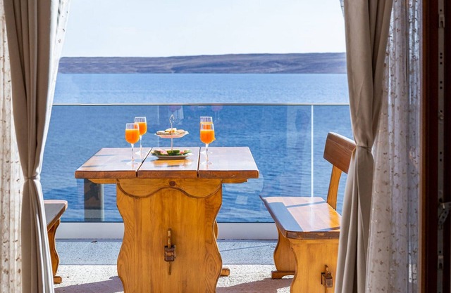 Apartments Rina - one bedroom apartment with a sea view A1