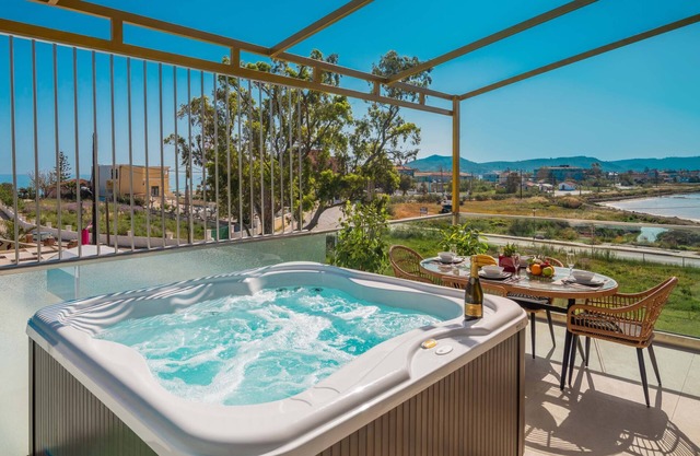 Aphrodite Studios & Apartments - 2 Bedroom Luxury Suite 4 guests