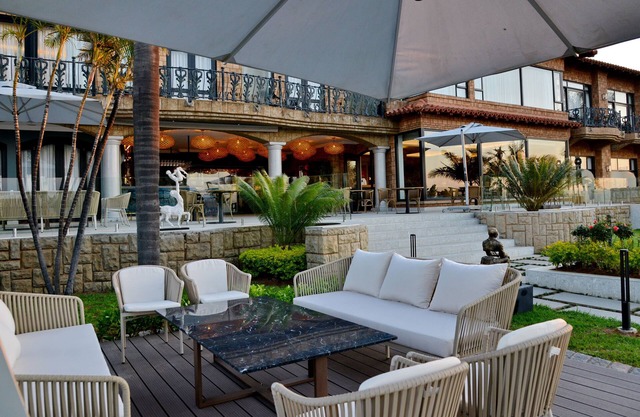 Apogee Boutique Hotel & Spa