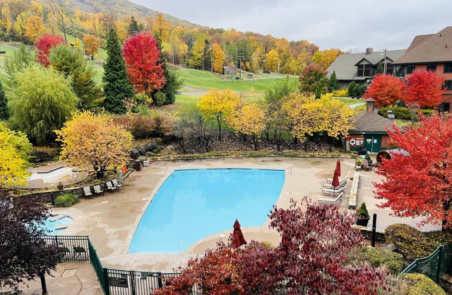 Appalachian @ Mtn Creek Pool Hot Tubs Sauna Gym Deck Mtn Front #316