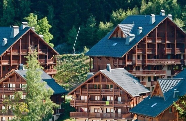 Appartement au pied des pistes avec accès Piscine