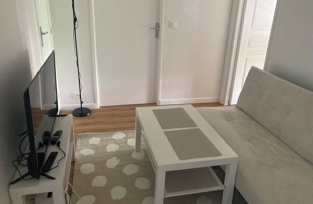 Appartement Avec 2 Chambres Salon Cuisine sdb