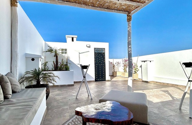 Appartement Avec Grande Terrasse Privative