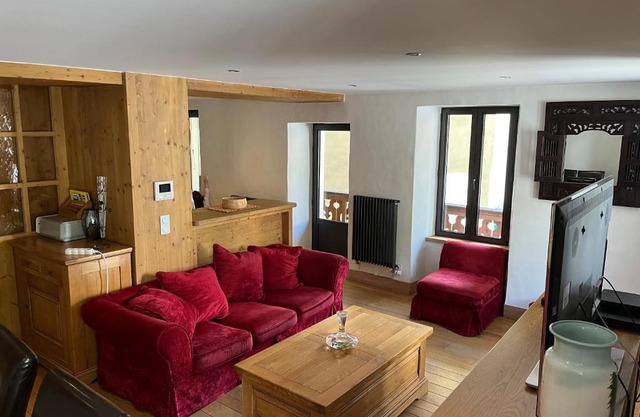 Appartement centre du village brides les bains