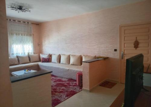 Appartement confortable en face du complexe scolaire newton