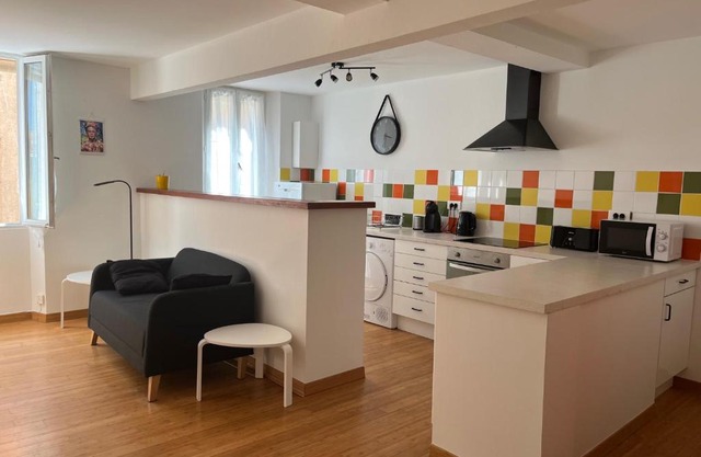 Appartement Hyères - Centre ville 'Parcours des Arts' 1 chambre 2 personnes - Patricia