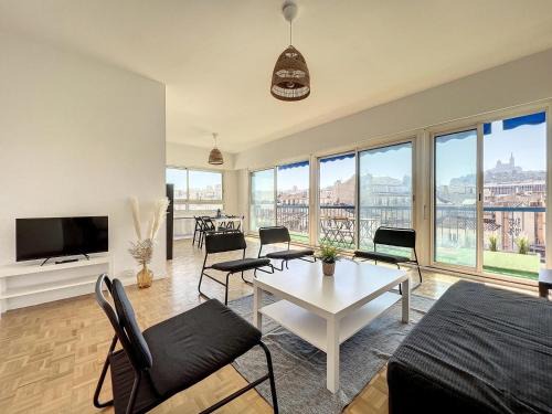 Appartement Spacieux - Vue Notre-Dame de la Garde - Les Freres de la Loc'