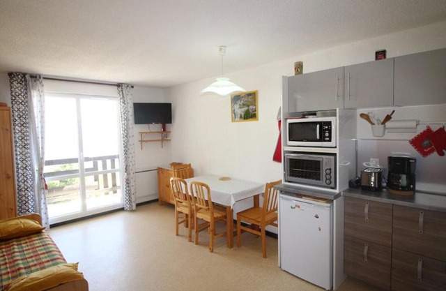 Appartement studio cabine bien rénové à 100m des pistes avec parking - Auris en Oisans - FR-1-297-61