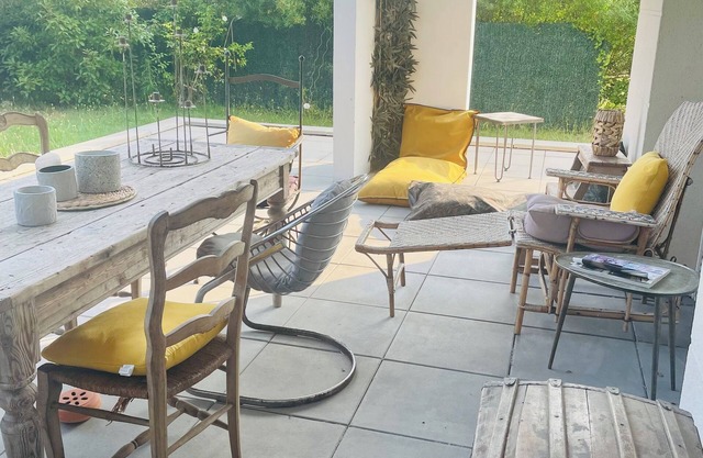 Appartement T3 en Rez de Jardin à 10 mn du Centre Ville